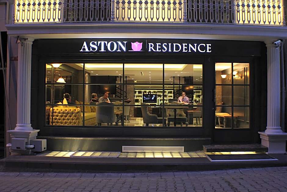 Aston Hotel
