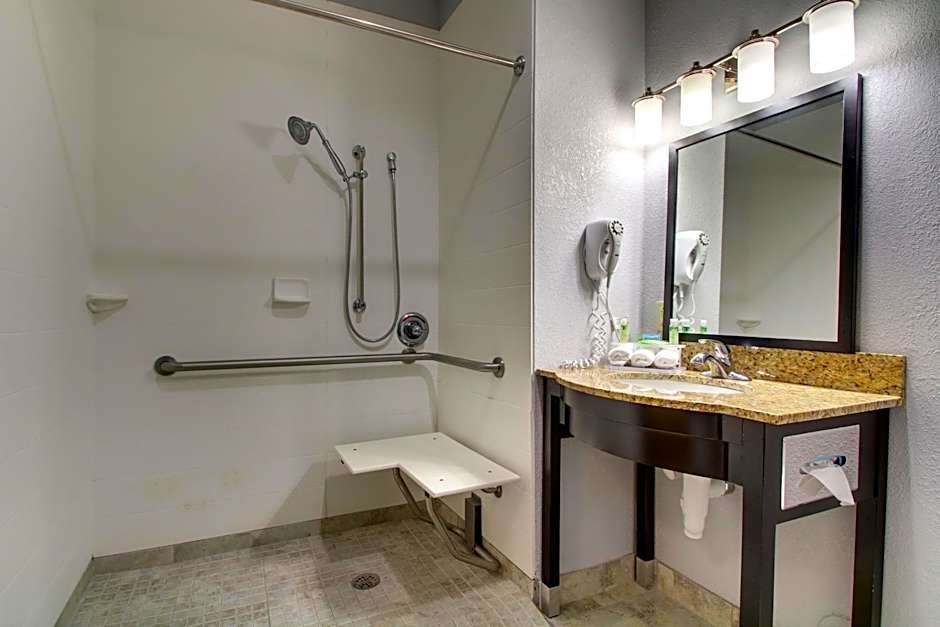 Holiday Inn Express Natchez South West By IHG