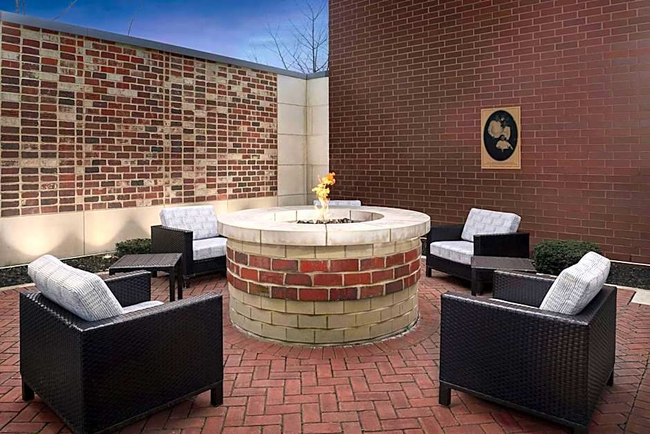 Courtyard by Marriott Muncie at Horizon Convention Center