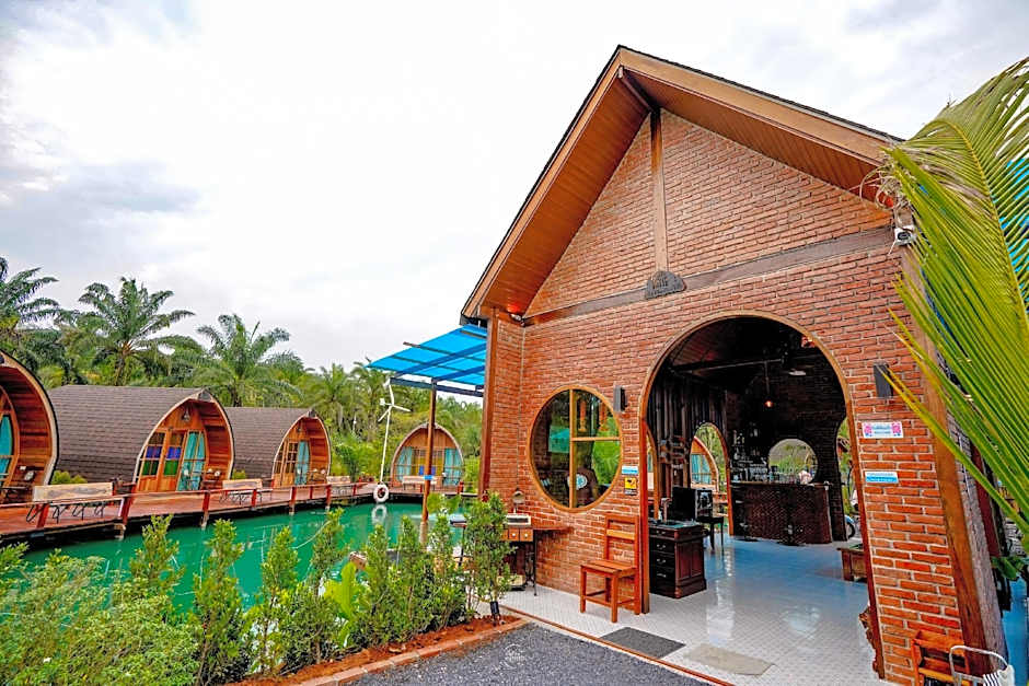 Plaiphu Pool Villas