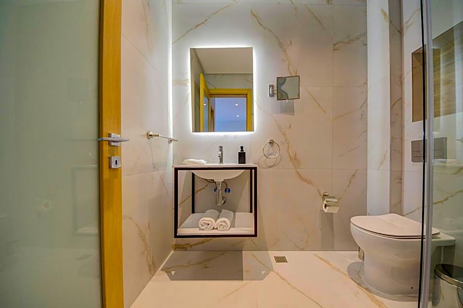 Mayfair by Premier Suites MT