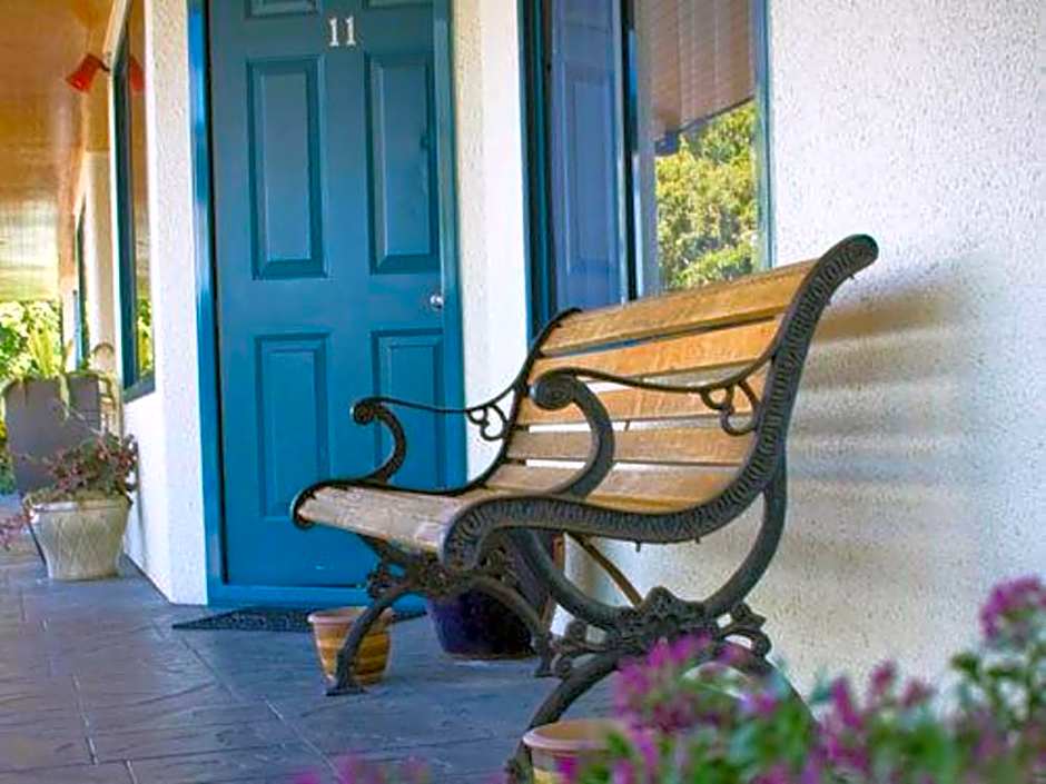 Bassingers Motor Lodge