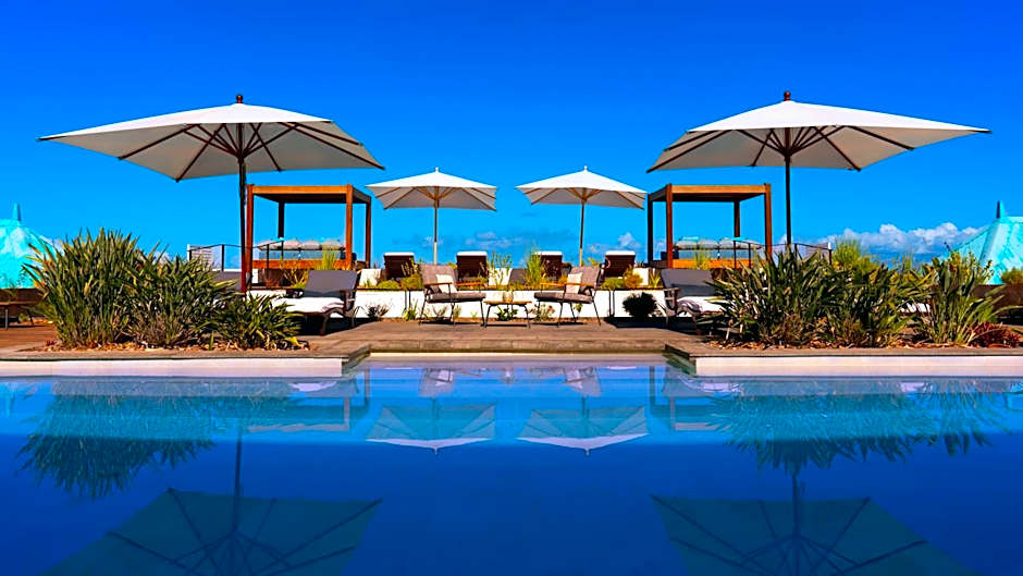 Blue Margouillat Seaview Hotel