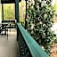 Hibiscus Coffee & Guesthouse