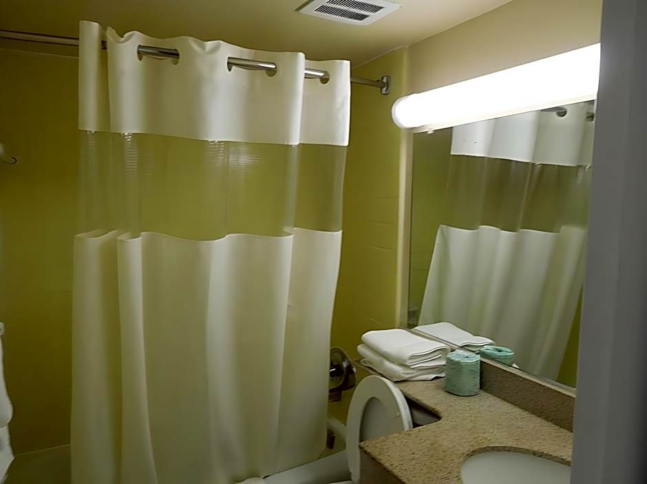Belmont Inn & Suites Virginia Beach