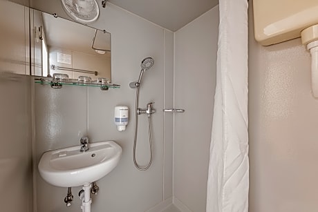 Triple Bedded Cabin on Boat