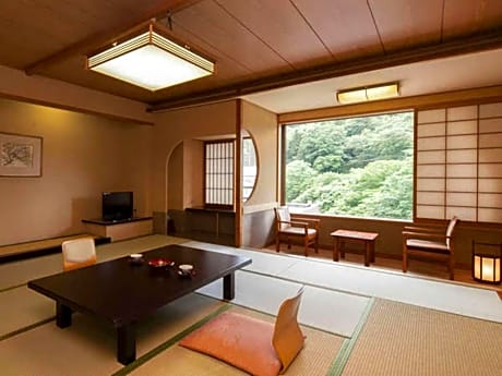 Standard Japanese-Style Room with Private Bathroom - Non-Smoking