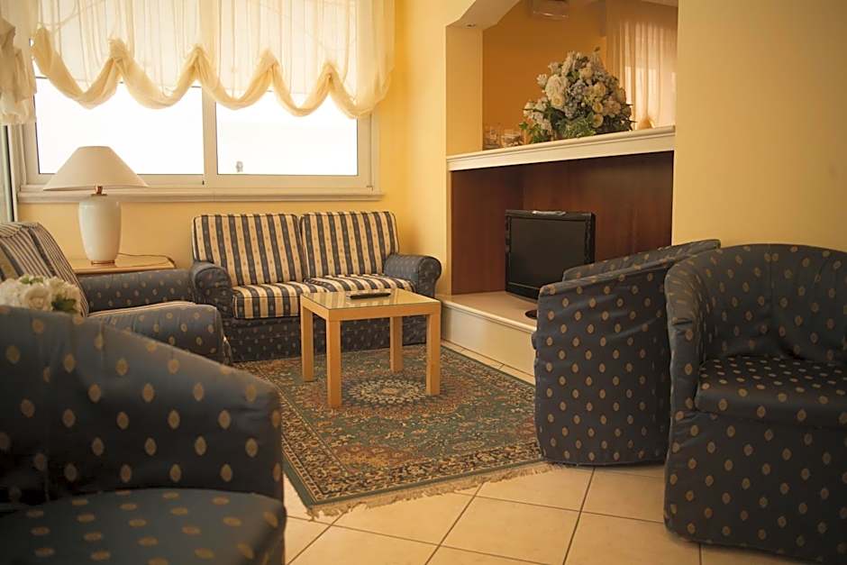 Hotel Cannes - in pieno centro