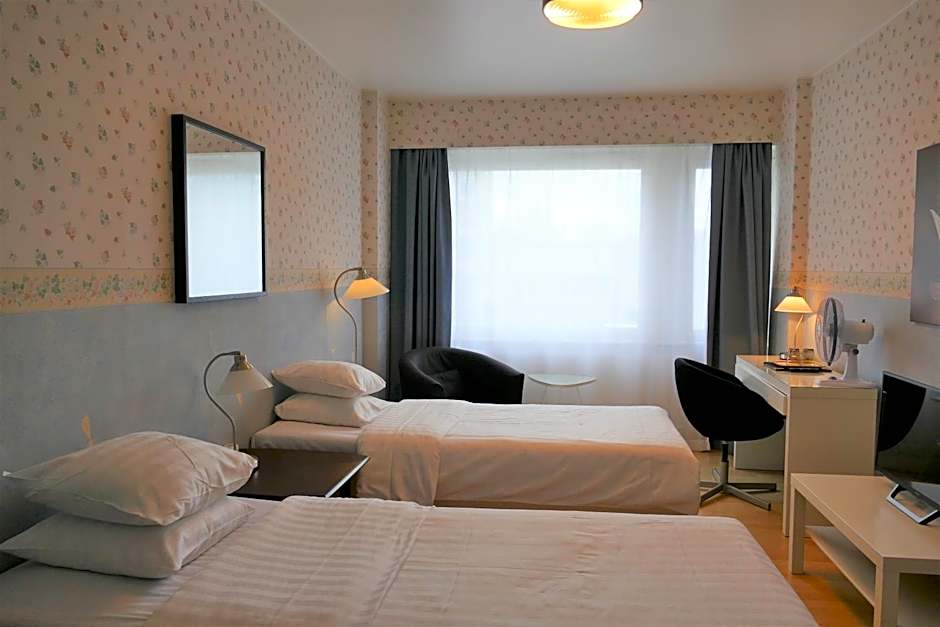 Linnanpiha Bed & Breakfast