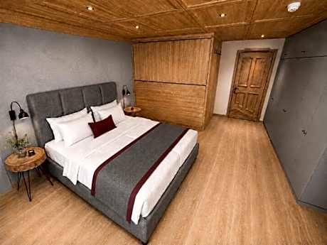 Two-Bedroom Apartment with Terrace