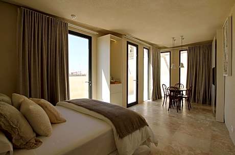 The King George Village Boutique Living