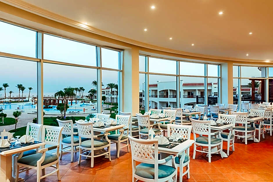 SUNRISE Serano Aqua Park Resort