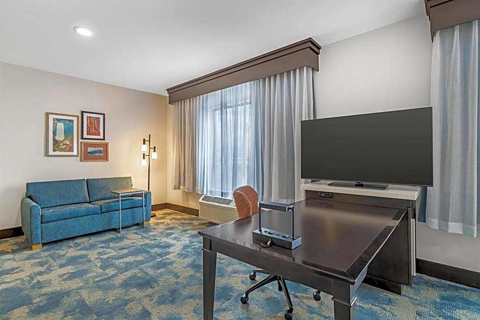 Hampton Inn By Hilton & Suites Bend