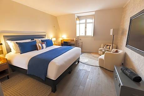 King Size Bed