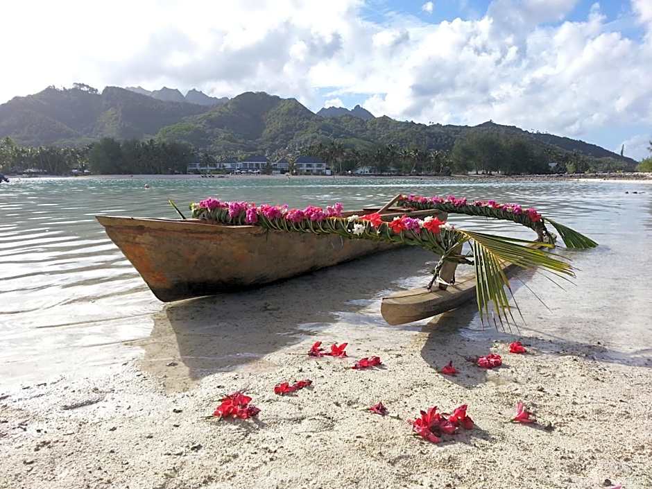 Muri Beach Club Hotel