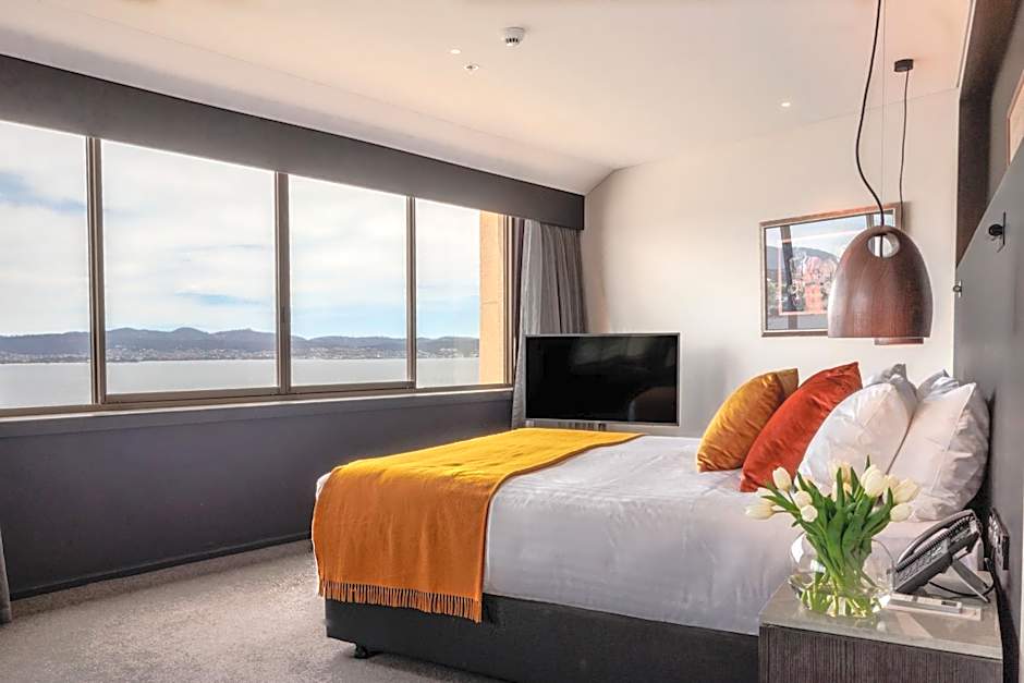Photo 1 of 6 of 1 King Bed Suite, Harbor View