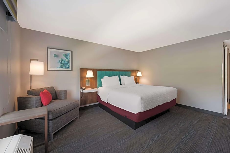 Hampton Inn Detroit Southfield