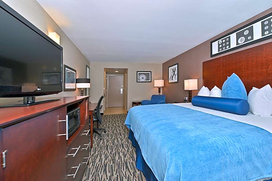 Wyndham Garden Elk Grove Village / O'Hare