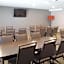 Country Inn & Suites by Radisson, La Crosse, WI