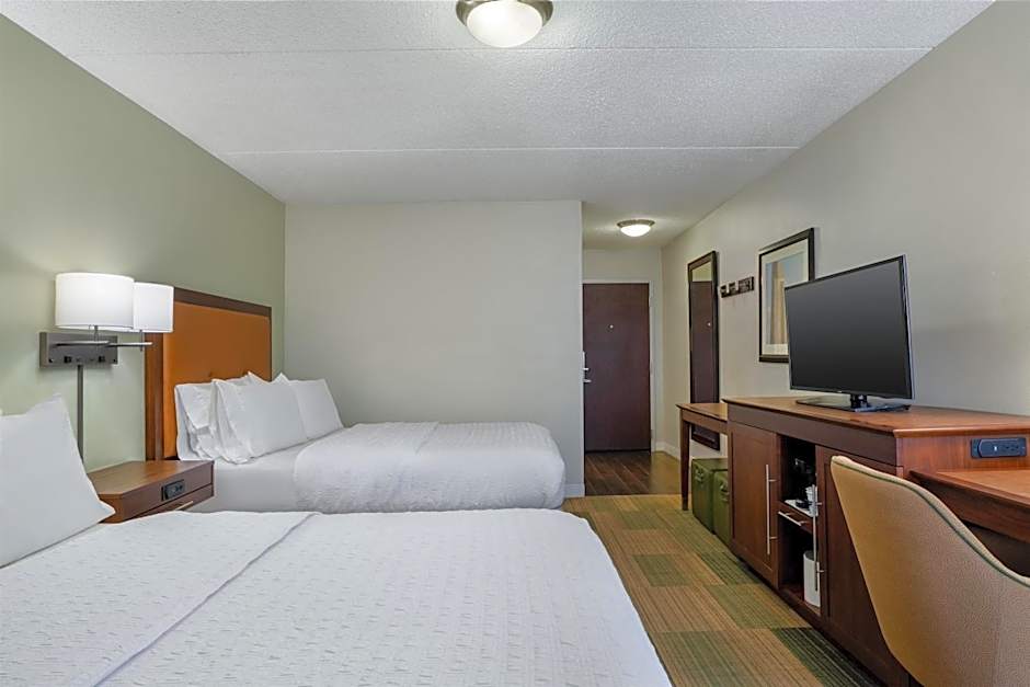 Hampton Inn & Suites Albany-Downtown