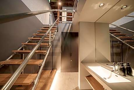 Deluxe Room with Street View