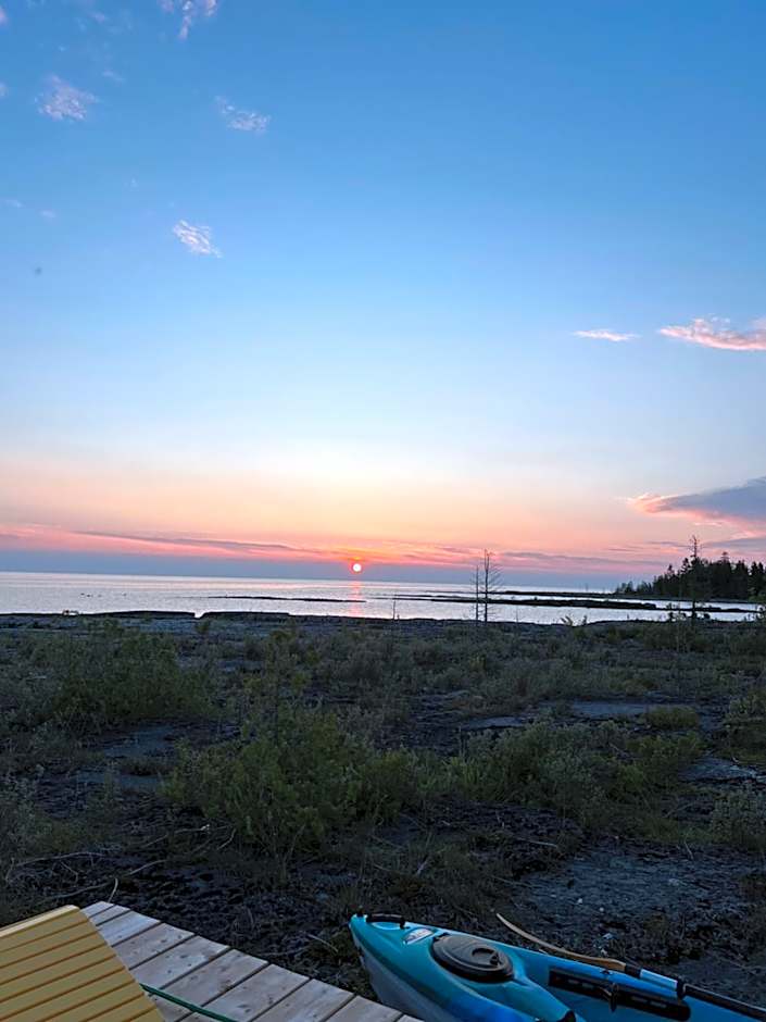 Lands End Private Lakeside Escape