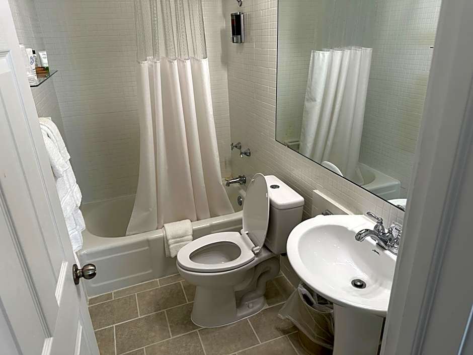 Island House Historic Vacation Rentals