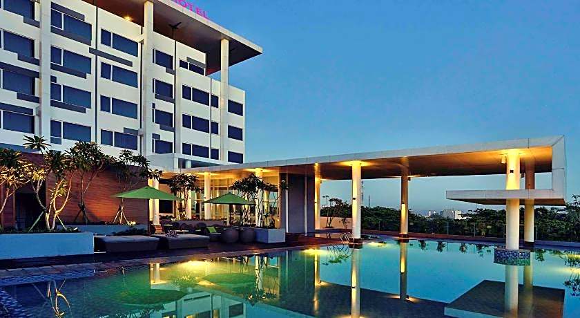 Mercure Serpong Alam Sutera Hotel
