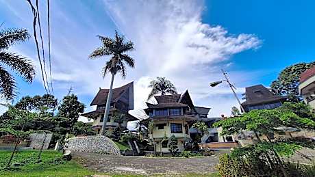 Sapadia Hotel Parapat