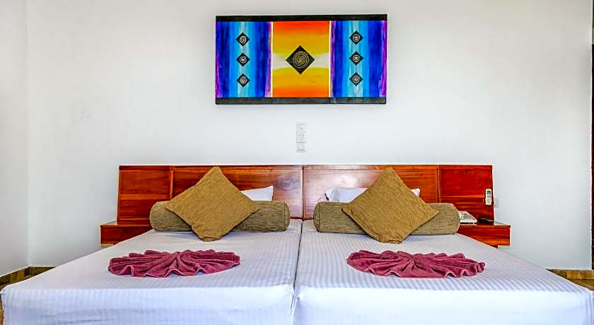 Oak Ray Regency Hotel