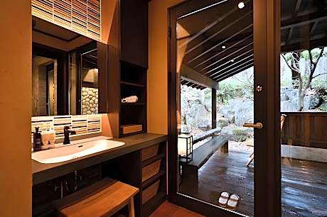 Inaka Suite with Open-Air Bath