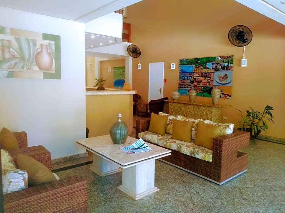Riviera Hotel Amarilis Suite Família