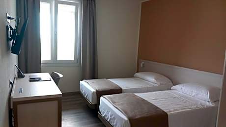 Twin Room - Disability Access