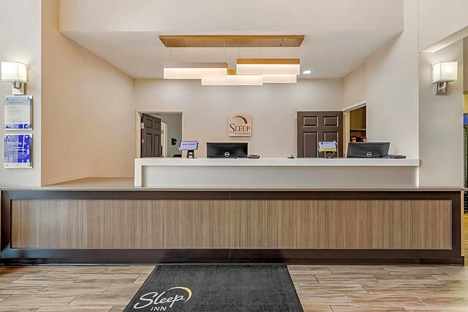 Sleep Inn & Suites