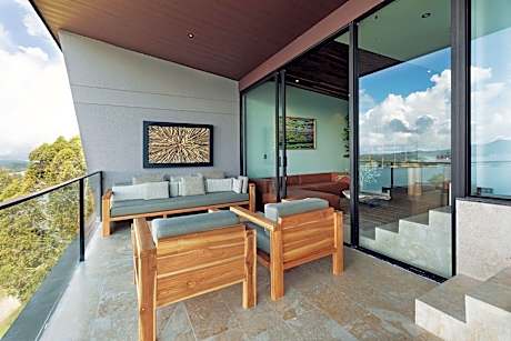 1 Bedroom Presidential Suite, 1 King, Sofa Bed, Lake View, Balcony, Fireplace, Whirlpool