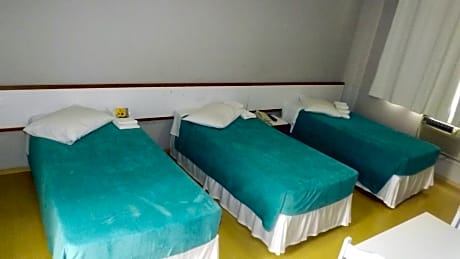 Standard Triple Room with Three Single Beds