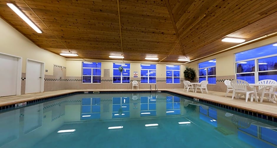 Country Inn & Suites by Radisson, Houghton, MI