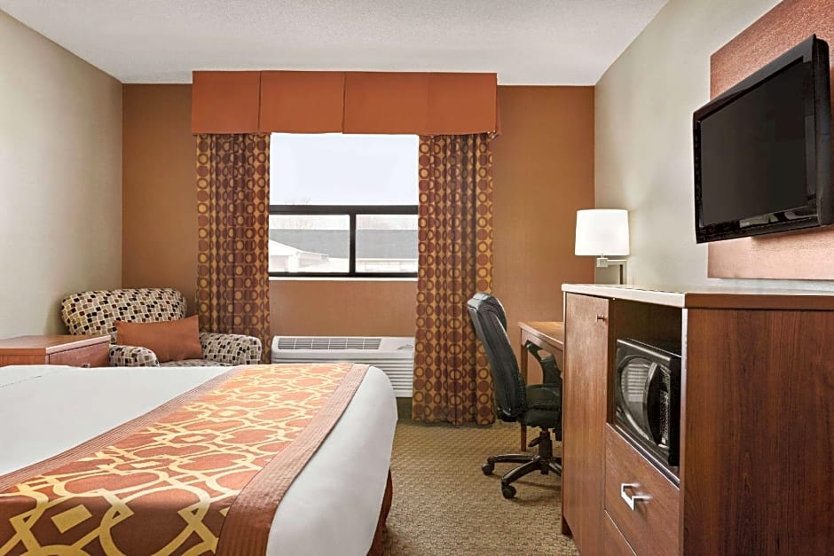 Travelodge by Wyndham Windsor
