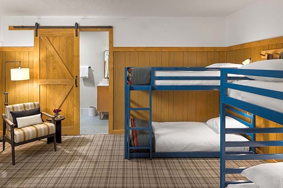 Photo 1 of 12 of 2 Bunkbeds
