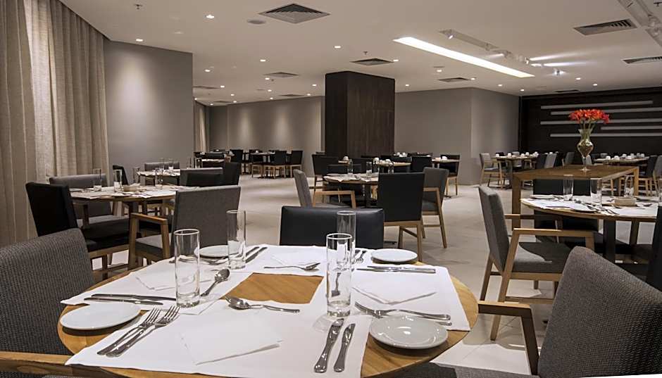 Americas Barra Hotel