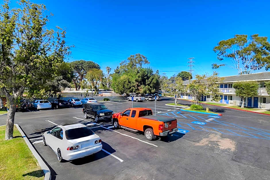 Motel 6-San Diego, CA - North