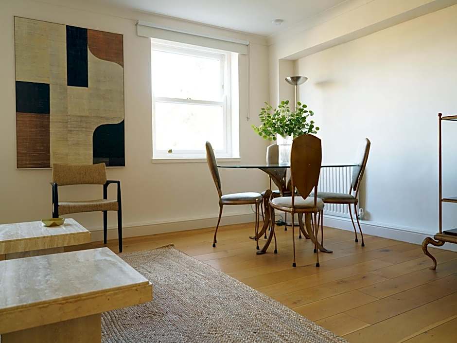 Europa House Apartments