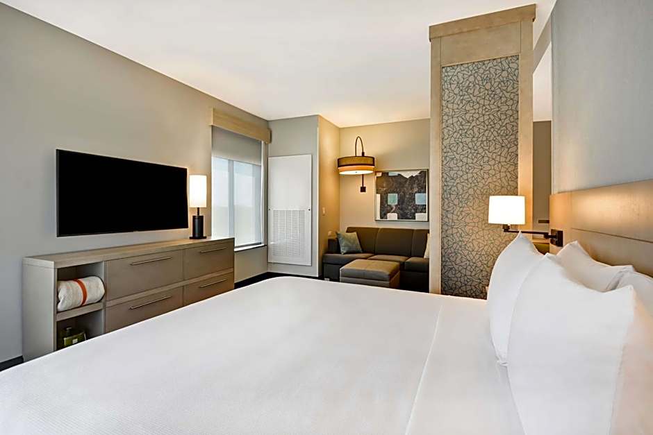 Hyatt Place Fresno