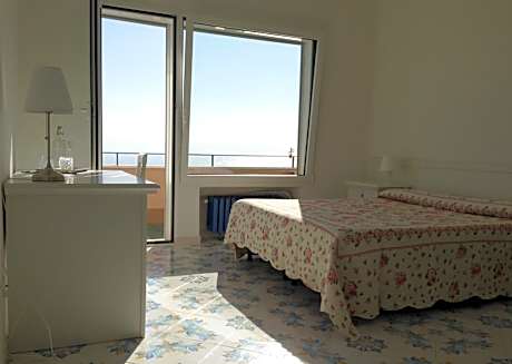 Superior Double Room with Sea View