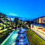 La Maison d'Ulysse - Luxury 4BR Villa Surrounded by Rice Paddies