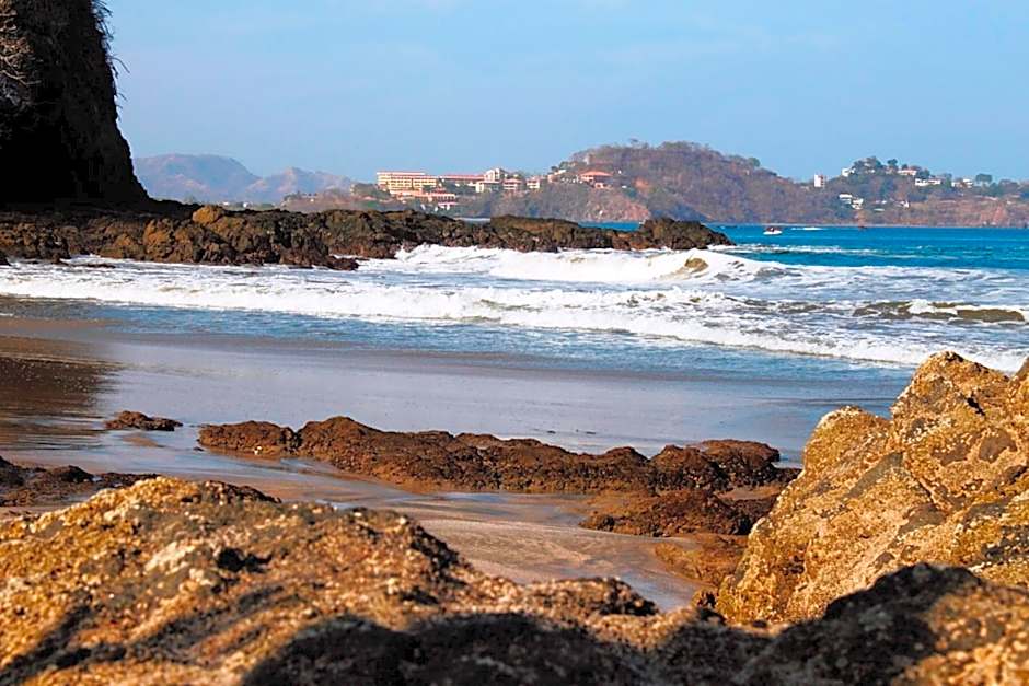 Casa del Sol -Villas Catalinas