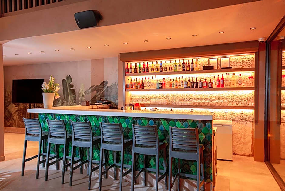 Casa Lumar Luxury Lodging- Adult Only