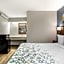 HomeTowne Studios by Red Roof Greenville
