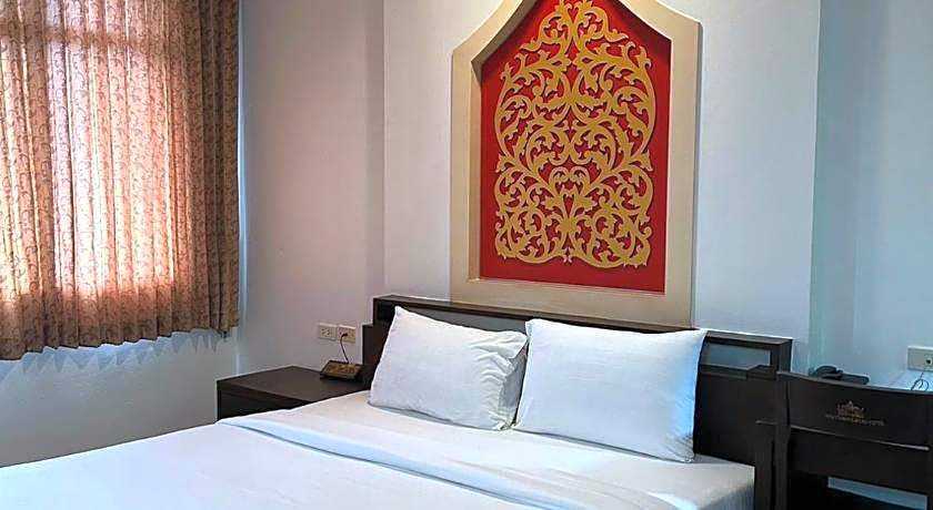 Grand Phranakhon Hotel