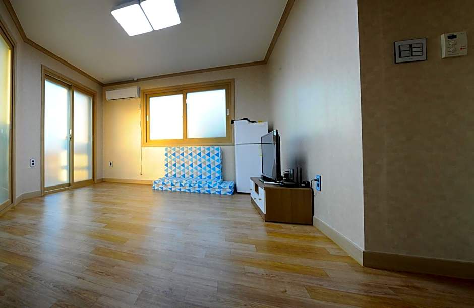 The 1st Andong Hostel